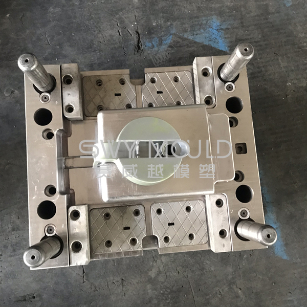 Making Plastic Threaded Lid Mould