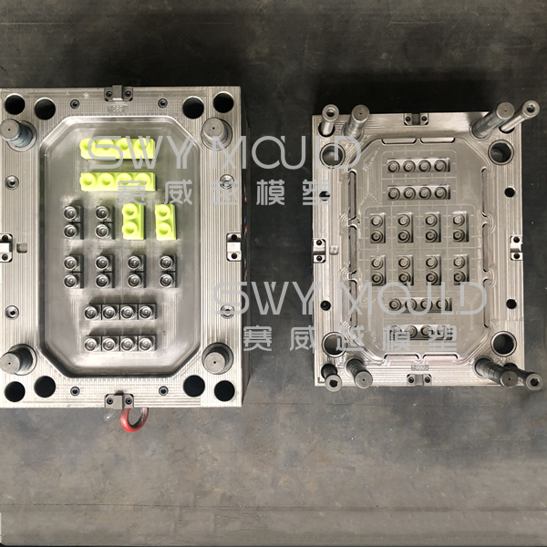 Injection Mould Of Baby Soft Rubber Building Blocks