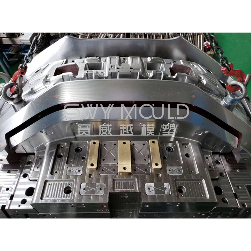 Plastic Automobile Tail Bumper Injection Mould