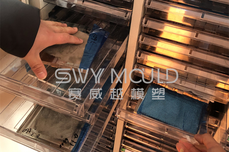 The Core Of Making Plastic Reflector Injection Mold