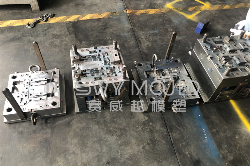 Specification for installation and adjustment of plastic molds