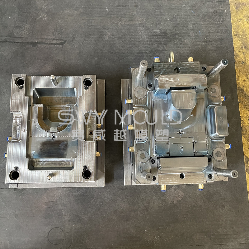 Air Conditioner Plastic Tube Cover Injection Molding